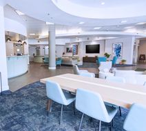 Holiday Inn University Center Lobby