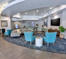 Holiday Inn University Center Lobby