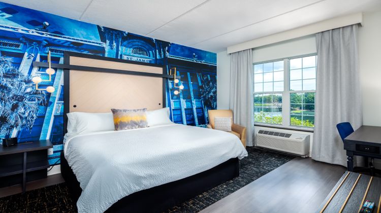 Hotel Indigo Jacksonville Deerwood Park Suite
