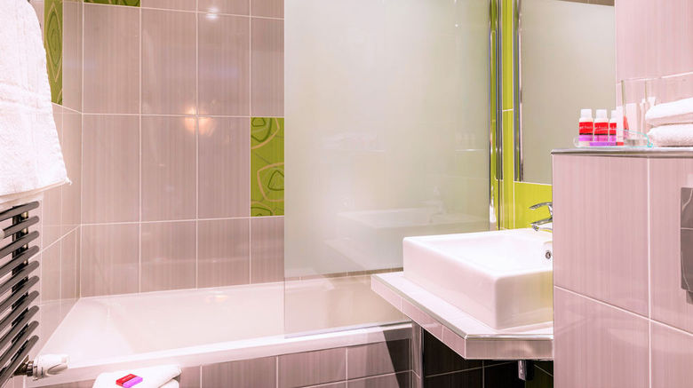 <b>Hotel Glasgow Monceau by Patrick Hayat Room</b>. Images powered by <a href="https://www.leonardoworldwide.com/" title="Leonardo Worldwide" target="_blank">Leonardo</a>.