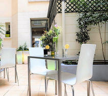 Hotel Glasgow Monceau by Patrick Hayat Exterior