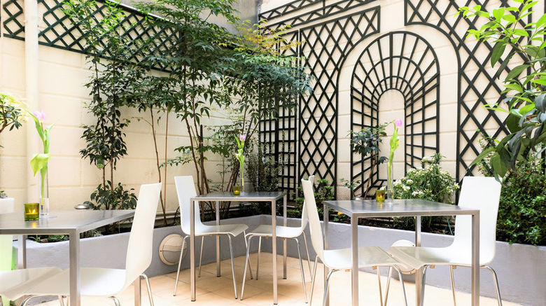 <b>Hotel Glasgow Monceau by Patrick Hayat Exterior</b>. Images powered by <a href="https://www.leonardoworldwide.com/" title="Leonardo Worldwide" target="_blank">Leonardo</a>.