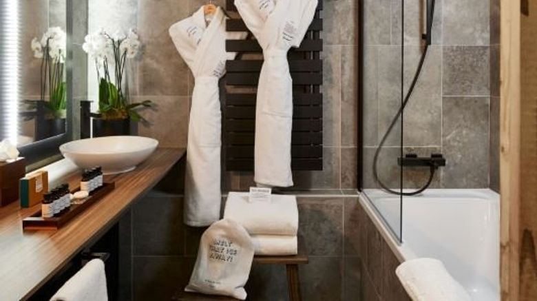 <b>Ecrin Blanc Courchevel Room</b>. Images powered by <a href="https://www.leonardoworldwide.com/" title="Leonardo Worldwide" target="_blank">Leonardo</a>.