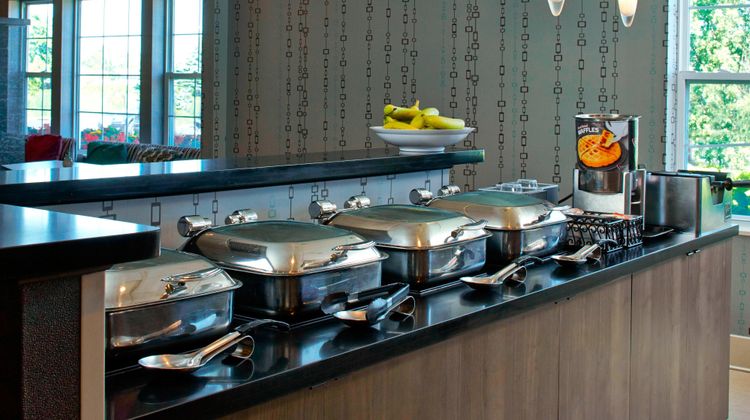 Residence Inn by Marriott Roseville Restaurant