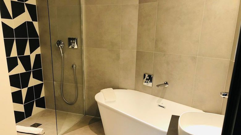 <b>Leven Manchester Room</b>. Images powered by <a href="https://www.leonardoworldwide.com/" title="Leonardo Worldwide" target="_blank">Leonardo</a>.