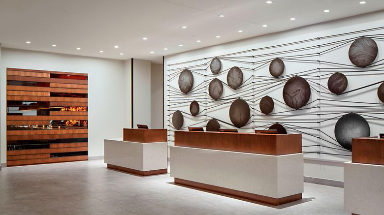 <b>Indianapolis Marriott Downtown Lobby</b>. Images powered by <a href="https://www.leonardoworldwide.com/" title="Leonardo Worldwide" target="_blank">Leonardo</a>.