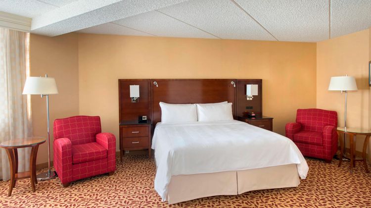 Long Island Marriott Room