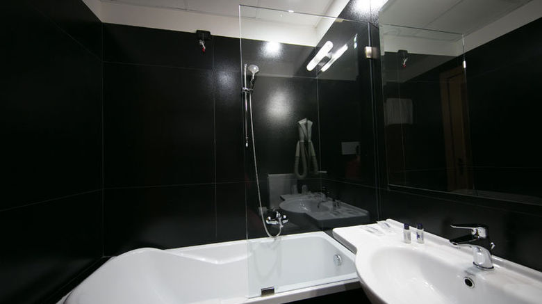 <b>Mediterranea Hotel Salerno Room</b>. Images powered by <a href="https://www.leonardoworldwide.com/" title="Leonardo Worldwide" target="_blank">Leonardo</a>.
