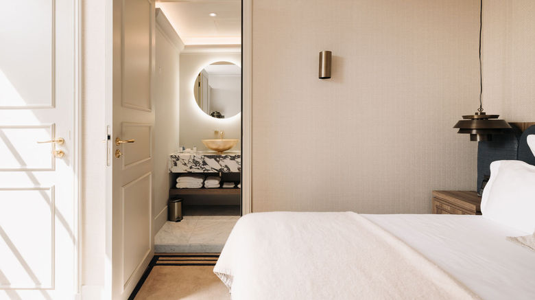 <b>Seven One Seven Room</b>. Images powered by <a href="https://www.leonardoworldwide.com/" title="Leonardo Worldwide" target="_blank">Leonardo</a>.