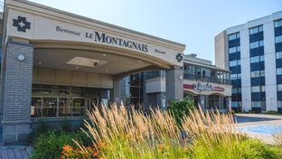 Le Montagnais Hotel