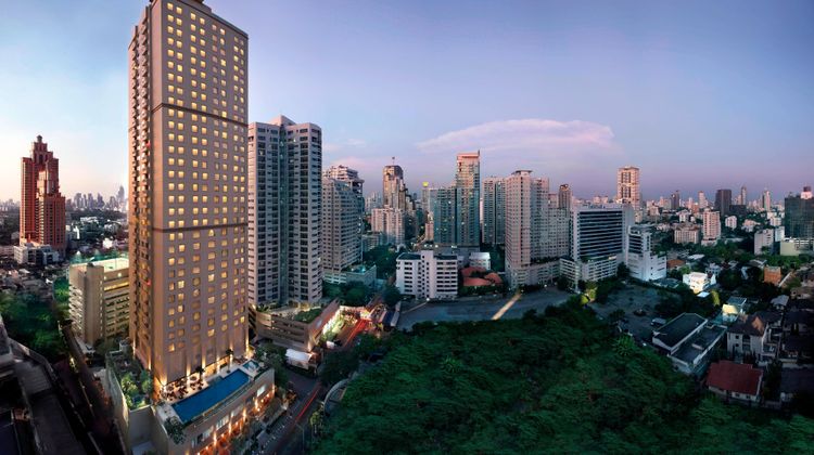 Marriott Exec Apartments Sukhumvit Park Exterior