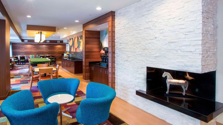 Fairfield Inn & Suites Dayton South Lobby