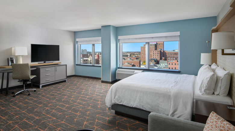 <b>Holiday Inn Portland-by the Bay Room</b>. Images powered by <a href="https://www.leonardoworldwide.com/" title="Leonardo Worldwide" target="_blank">Leonardo</a>.