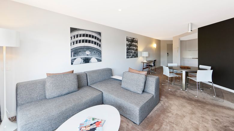 <b>Astra Apartments The Griffin Room</b>. Images powered by <a href="https://www.leonardoworldwide.com/" title="Leonardo Worldwide" target="_blank">Leonardo</a>.