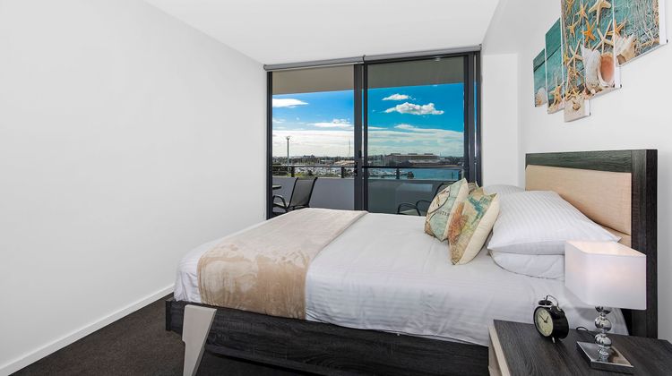 Astra Apartments Newcastle Room