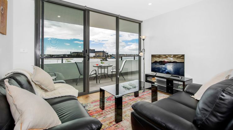 Astra Apartments Newcastle Room