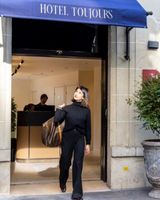 Hotel Toujours