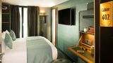 <b>Whistler Hotel Room</b>. Images powered by <a href="https://www.leonardoworldwide.com/" title="Leonardo Worldwide" target="_blank">Leonardo</a>.