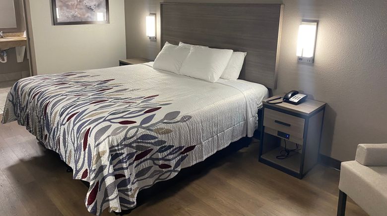 <b>Red Roof Inn Jacksonville Room</b>. Images powered by <a href="https://www.leonardoworldwide.com/" title="Leonardo Worldwide" target="_blank">Leonardo</a>.