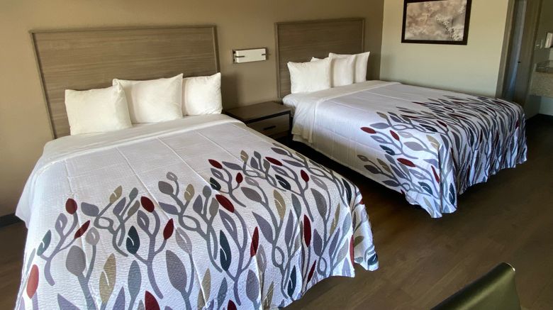 <b>Red Roof Inn Jacksonville Room</b>. Images powered by <a href="https://www.leonardoworldwide.com/" title="Leonardo Worldwide" target="_blank">Leonardo</a>.