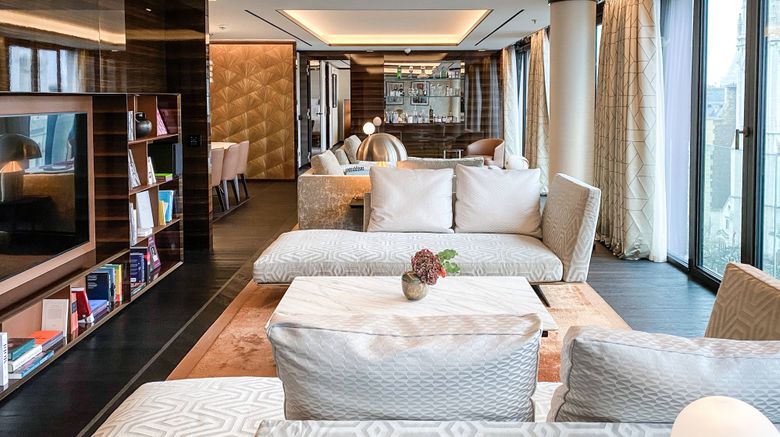 <b>Bulgari Hotel Paris Suite</b>. Images powered by <a href=https://www.travelagewest.com/Hotels/Paris/