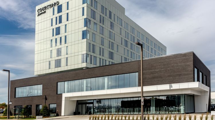 Courtyard by Marriott Quebec City Exterior