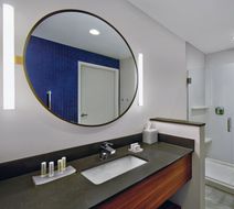Fairfield Inn & Stes Flamingo Crossings Room