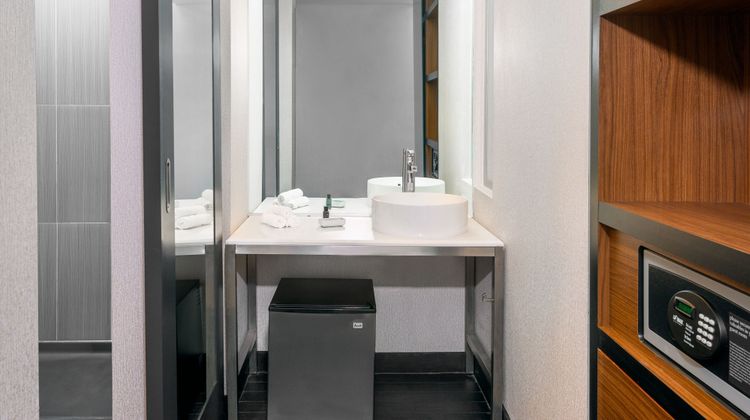 aloft Orlando Downtown Room
