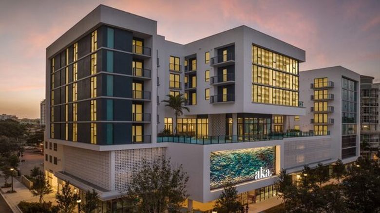 AKA West Palm Exterior. Images powered by <a href="https://www.leonardoworldwide.com" target="_blank" rel="noopener">Leonardo</a>.