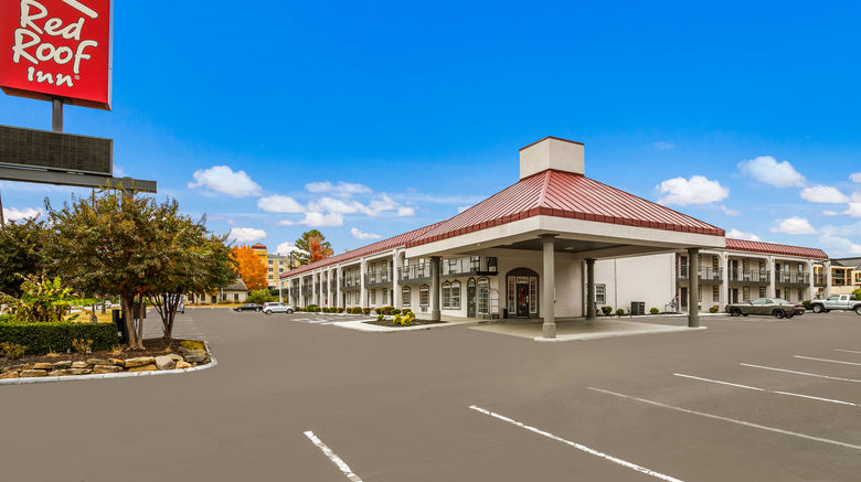 <b>Red Roof Knoxville North-Merchants Drive Exterior</b>. Images powered by <a href="https://www.leonardoworldwide.com/" title="Leonardo Worldwide" target="_blank">Leonardo</a>.