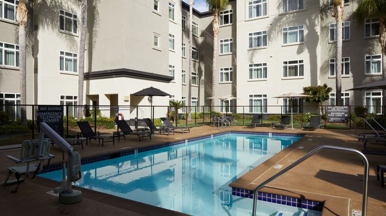 Residence Inn Los Angeles Westlake Vlg Pool