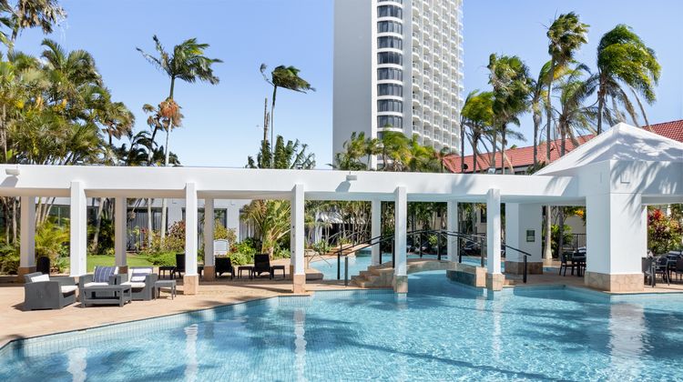 Crowne Plaza Surfers Paradise Pool