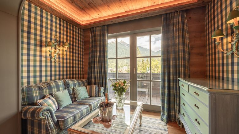 <b>Alpin Resort Sacher Seefeld - Tirol Room</b>. Images powered by <a href="https://www.leonardoworldwide.com/" title="Leonardo Worldwide" target="_blank">Leonardo</a>.