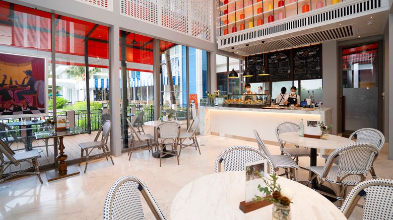 <b>InterContinental Resort Hua Hin Restaurant</b>. Images powered by <a href="https://www.leonardoworldwide.com/" title="Leonardo Worldwide" target="_blank">Leonardo</a>.