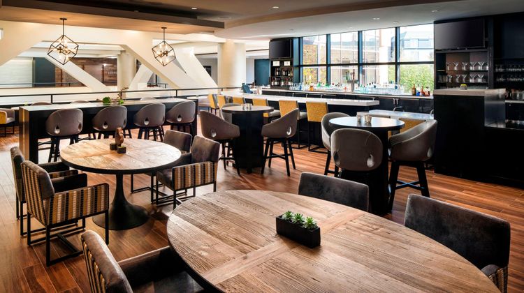 Oakland Marriott City Center Restaurant
