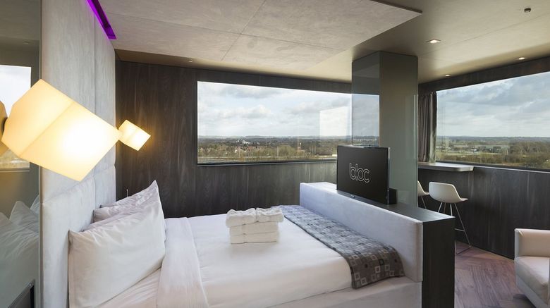 <b>Bloc Hotel Gatwick Airport Room</b>. Images powered by <a href="https://www.leonardoworldwide.com/" title="Leonardo Worldwide" target="_blank">Leonardo</a>.