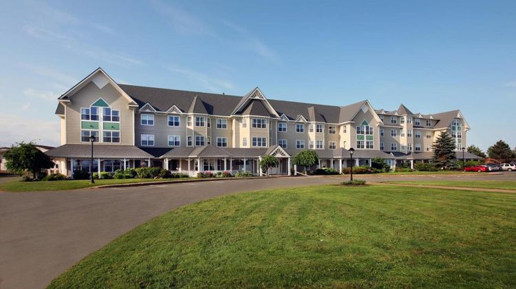 Loyalist Country Inn & Conference Centre Exterior
