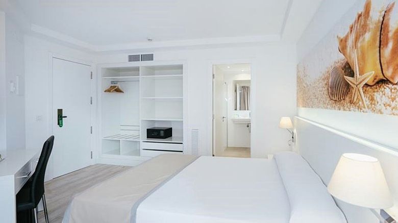 <b>Thb Hotel Maria Isabel Room</b>. Images powered by <a href="https://www.leonardoworldwide.com/" title="Leonardo Worldwide" target="_blank">Leonardo</a>.