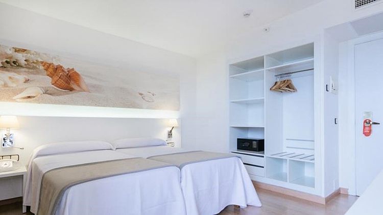 Thb Hotel Maria Isabel Room