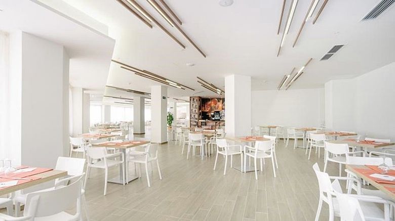 <b>Thb Hotel Maria Isabel Restaurant</b>. Images powered by <a href="https://www.leonardoworldwide.com/" title="Leonardo Worldwide" target="_blank">Leonardo</a>.