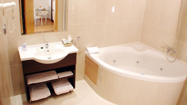 <b>Hotel La Borona Room</b>. Images powered by <a href="https://www.leonardoworldwide.com/" title="Leonardo Worldwide" target="_blank">Leonardo</a>.
