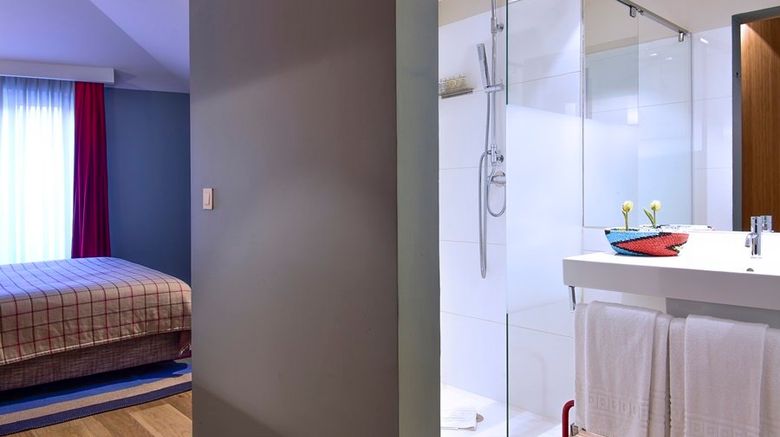 <b>The House Ribeira Porto Hotel Room</b>. Images powered by <a href="https://www.leonardoworldwide.com/" title="Leonardo Worldwide" target="_blank">Leonardo</a>.