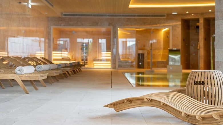 <b>3HB Faro Spa</b>. Images powered by <a href=https://www.travelagewest.com/Hotels/Faro-Portugal/