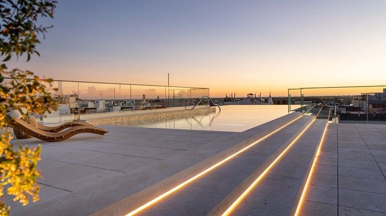 <b>3HB Faro Pool</b>. Images powered by <a href=https://www.travelagewest.com/Hotels/Faro-Portugal/