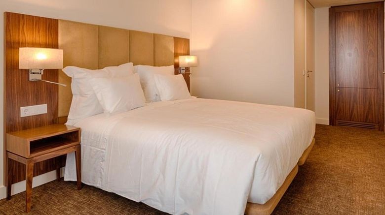 <b>Hotel Premium Porto Downtown Room</b>. Images powered by <a href="https://www.leonardoworldwide.com/" title="Leonardo Worldwide" target="_blank">Leonardo</a>.