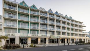Lady Bay Resort