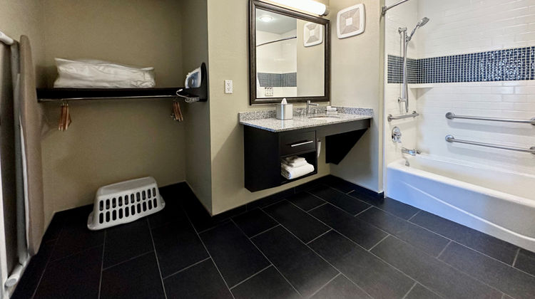 Staybridge Suites Carlsbad Room