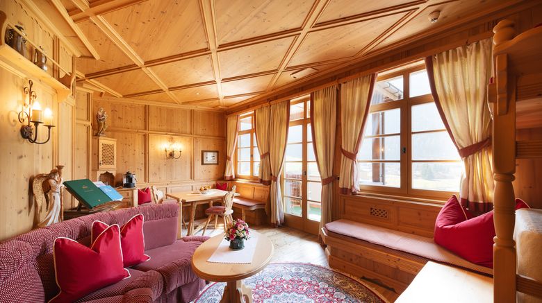 <b>Relais Chateaux Spa Hotel Jagdhof Suite</b>. Images powered by <a href="https://www.leonardoworldwide.com/" title="Leonardo Worldwide" target="_blank">Leonardo</a>.