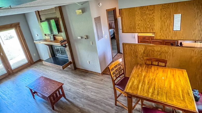<b>Ruttger's Bay Lake Lodge Lobby</b>. Images powered by <a href="https://www.leonardoworldwide.com/" title="Leonardo Worldwide" target="_blank">Leonardo</a>.