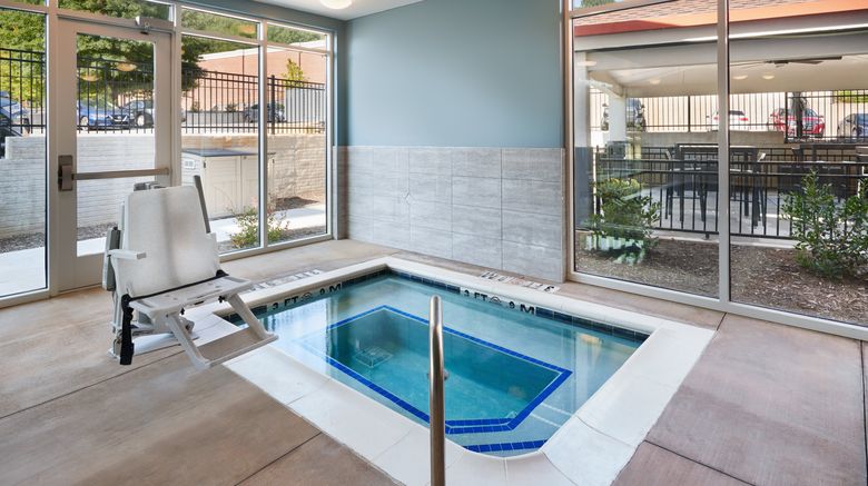 <b>Candlewood Suites Asheville Downtown Pool</b>. Images powered by <a href="https://www.leonardoworldwide.com/" title="Leonardo Worldwide" target="_blank">Leonardo</a>.